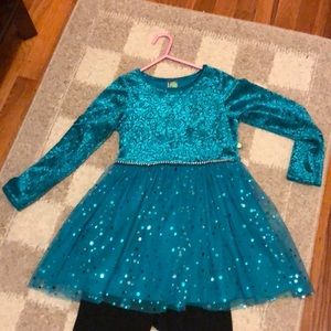 Adorable greenish blue sparkly pants set.